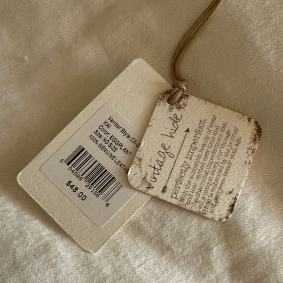 HOBO Dark Purple Key & Card Holder - Picture 5 of 5